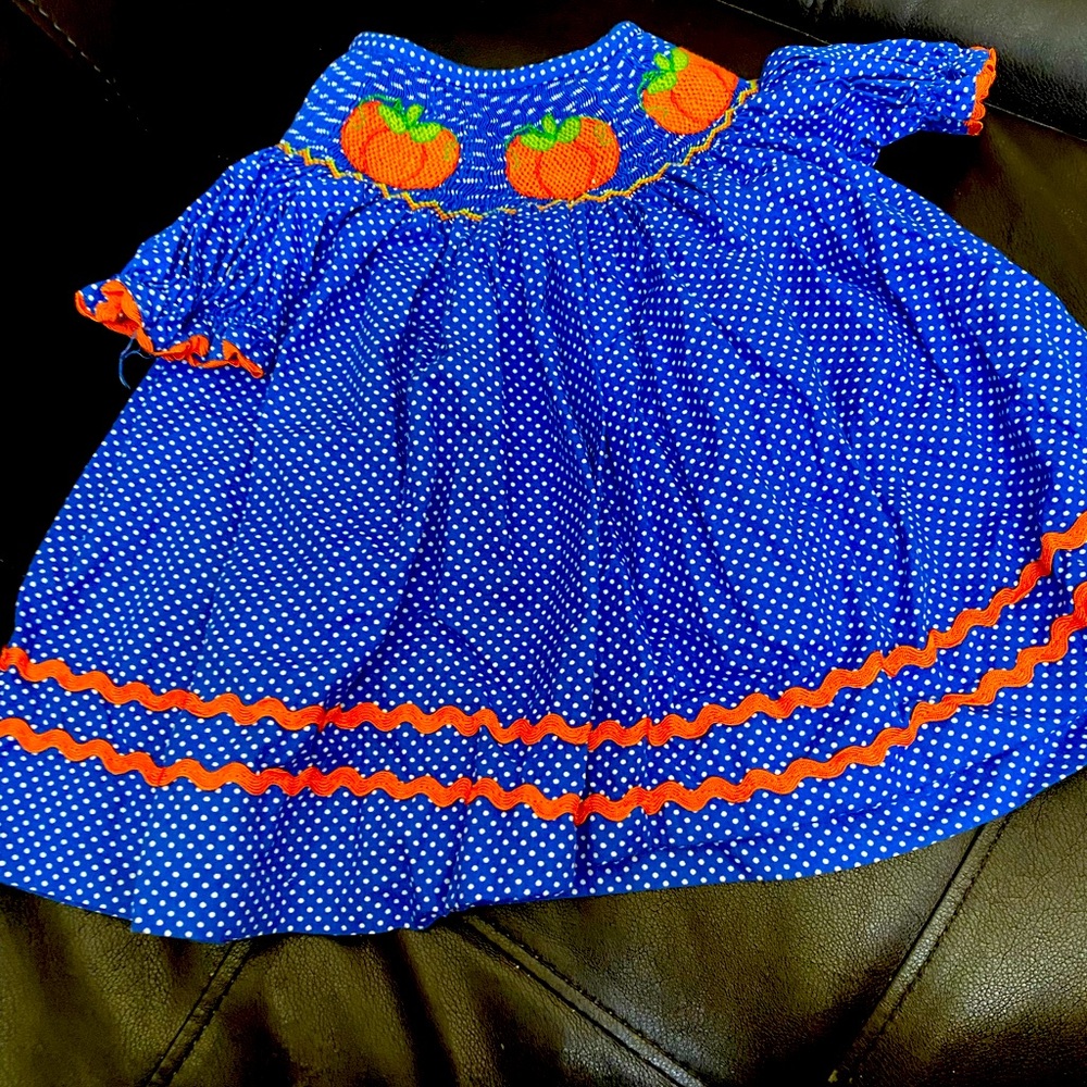 Pumpkin smock dress